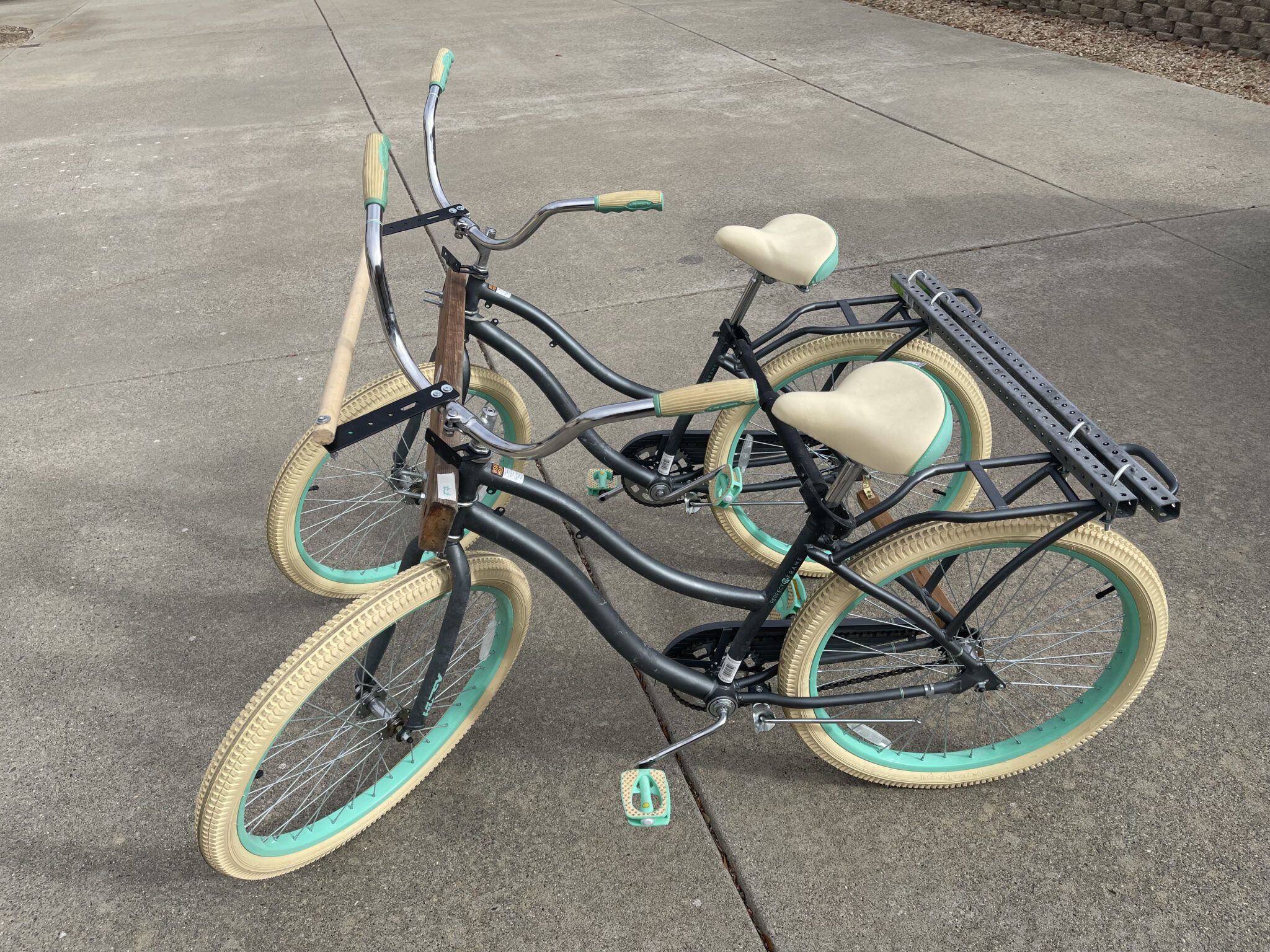Multi Rider Bike How to build a side-by-side, sociable tandem bike - Christopher Carfi